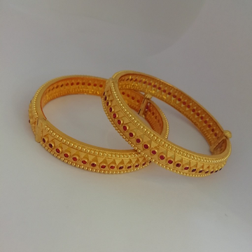 916 gold yellow antique bangles by 