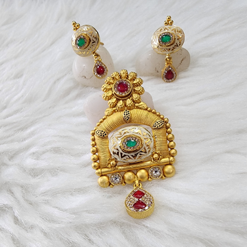 916 Gold Antique Swory Jadtar Pendant Set by 