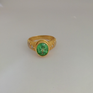 916 gold green diamond Gents ring by 
