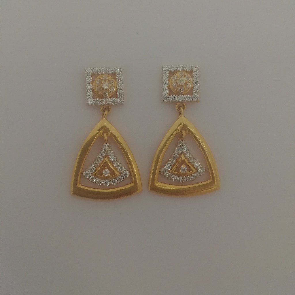 916 gold fancy stone earrings